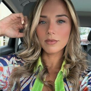 Meet your Posher, Priscilla